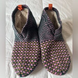Bombas gripper slippers M